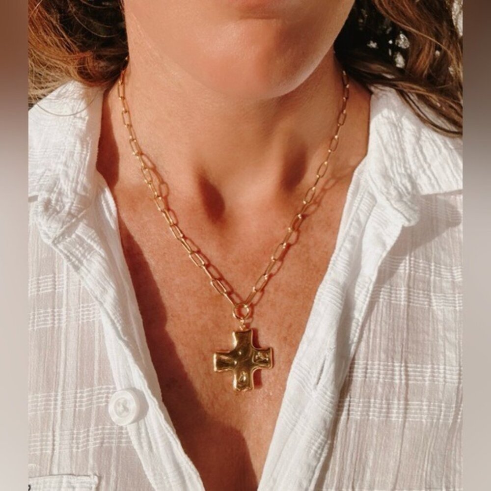 Chunky Gold Cross Chain Necklace Waterproof Religious Chunky Statement Piece